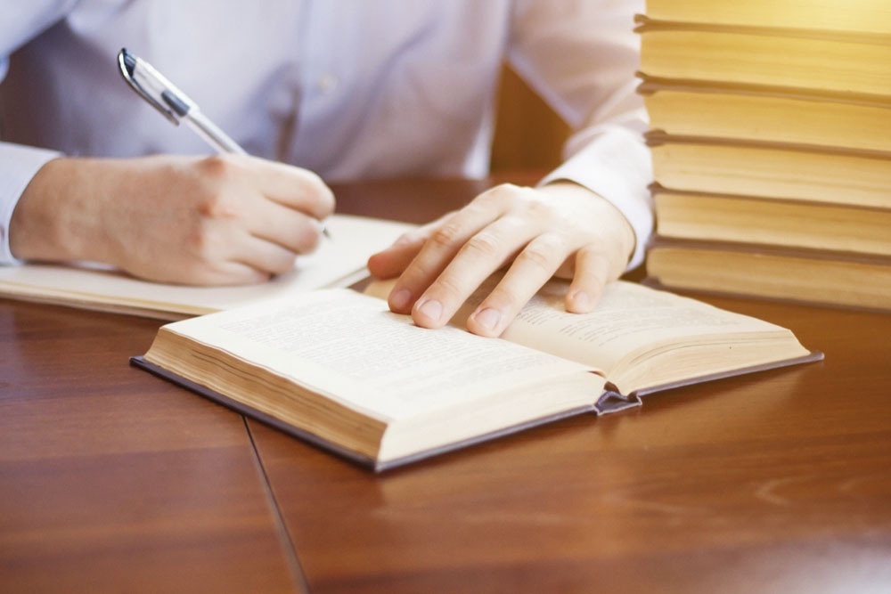    Аспирантура в России - третий уровень высшего образования. Финальная ступень высшего послевузовского образования. / iStock