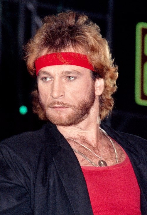 Игорь Владимирович Тальков (4 ноября 1956, Грецовка, Щёкинский район, Тульская область — 6 октября 1991, Санкт-Петербург) — советский музыкант-мультиинструменталист, певец, автор песен, поэт, композитор и киноактёр. Основатель и лидер рок-группы «Спасательный круг»; до этого сотрудничал с группами «Апрель», «Калейдоскоп» и «Электроклуб». Отец музыканта и лидера группы «МирИмиР» Игоря Талькова-младшего