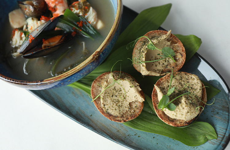 Улиток для гастрономических деликатесов будет выращивать владелец «Гектара» / Фото: Иван Дякин – правительство Приморского края