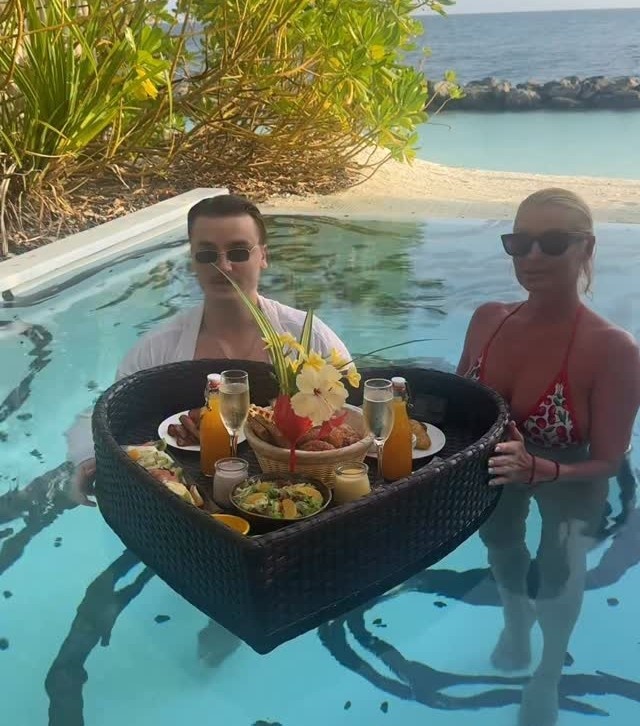 Марчел Абабий и Анастасия Волочкова. Фото: соцсети/@volochkova_art