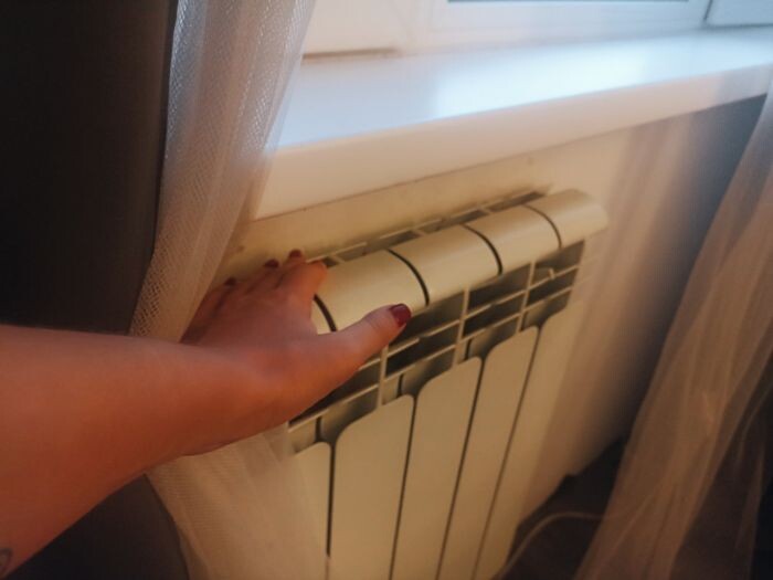 Дома ОбьГЭСа остались без тепла из-за аварии