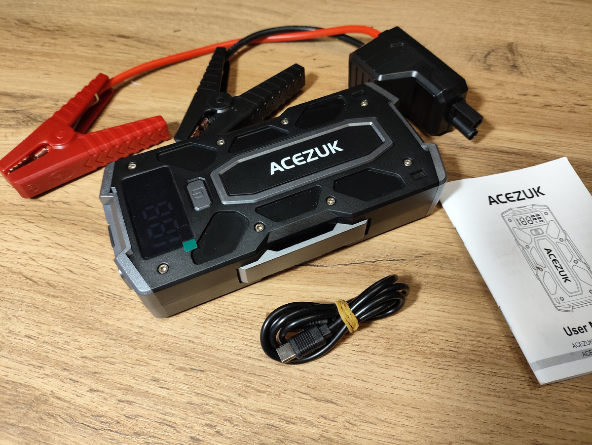 Бустер (пусковое устройство, многофункциональный Jump Starter) 