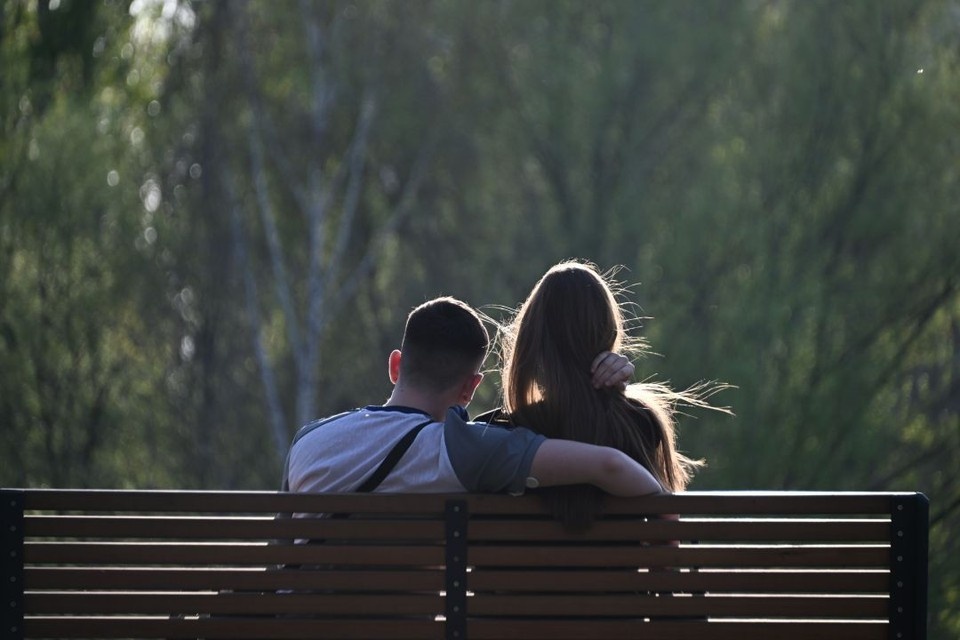    Это привычка, незавершенные отношения и общие дела Евгения ГУСЕВА