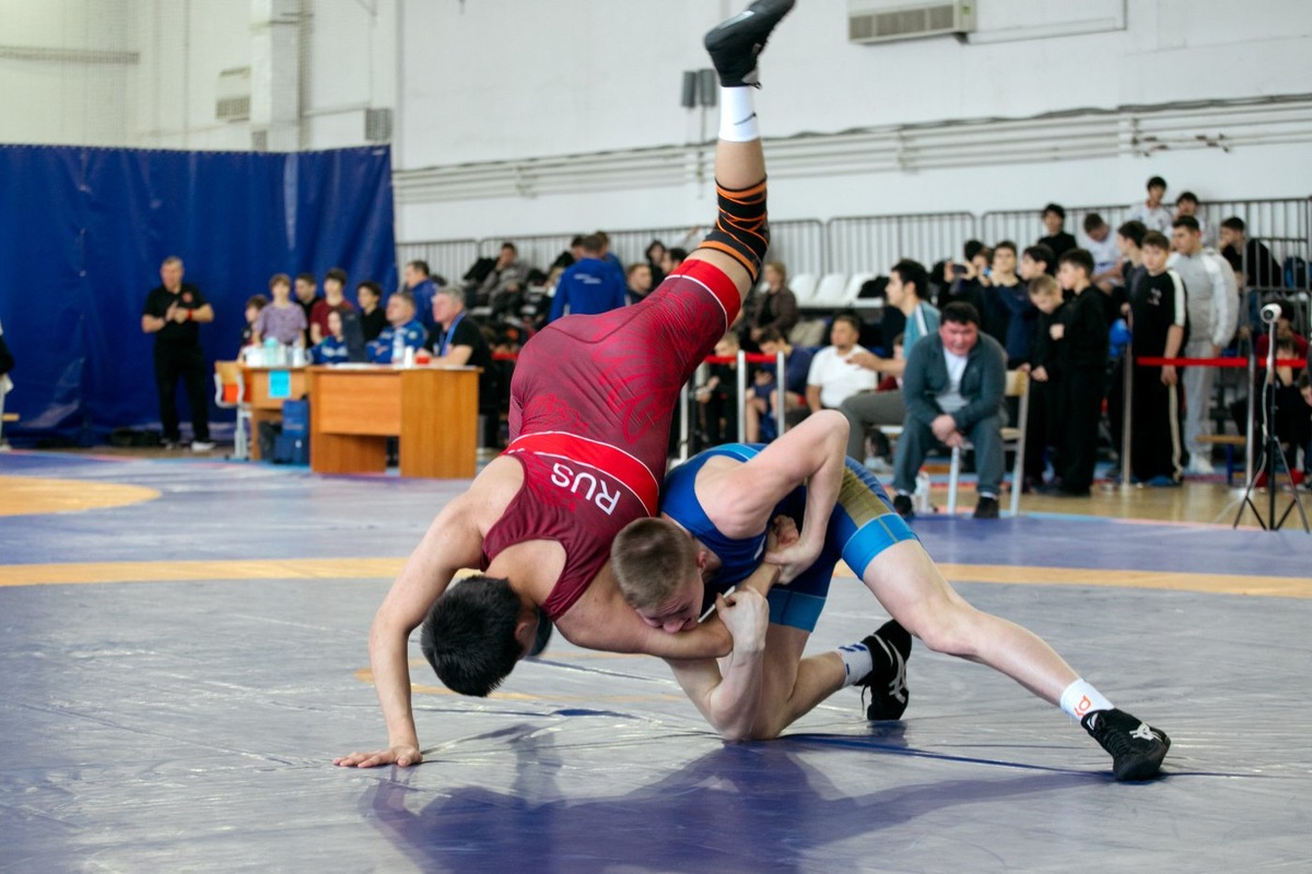   В Югре подготовили новые форматы для юбилейного турнира по вольной борьбе