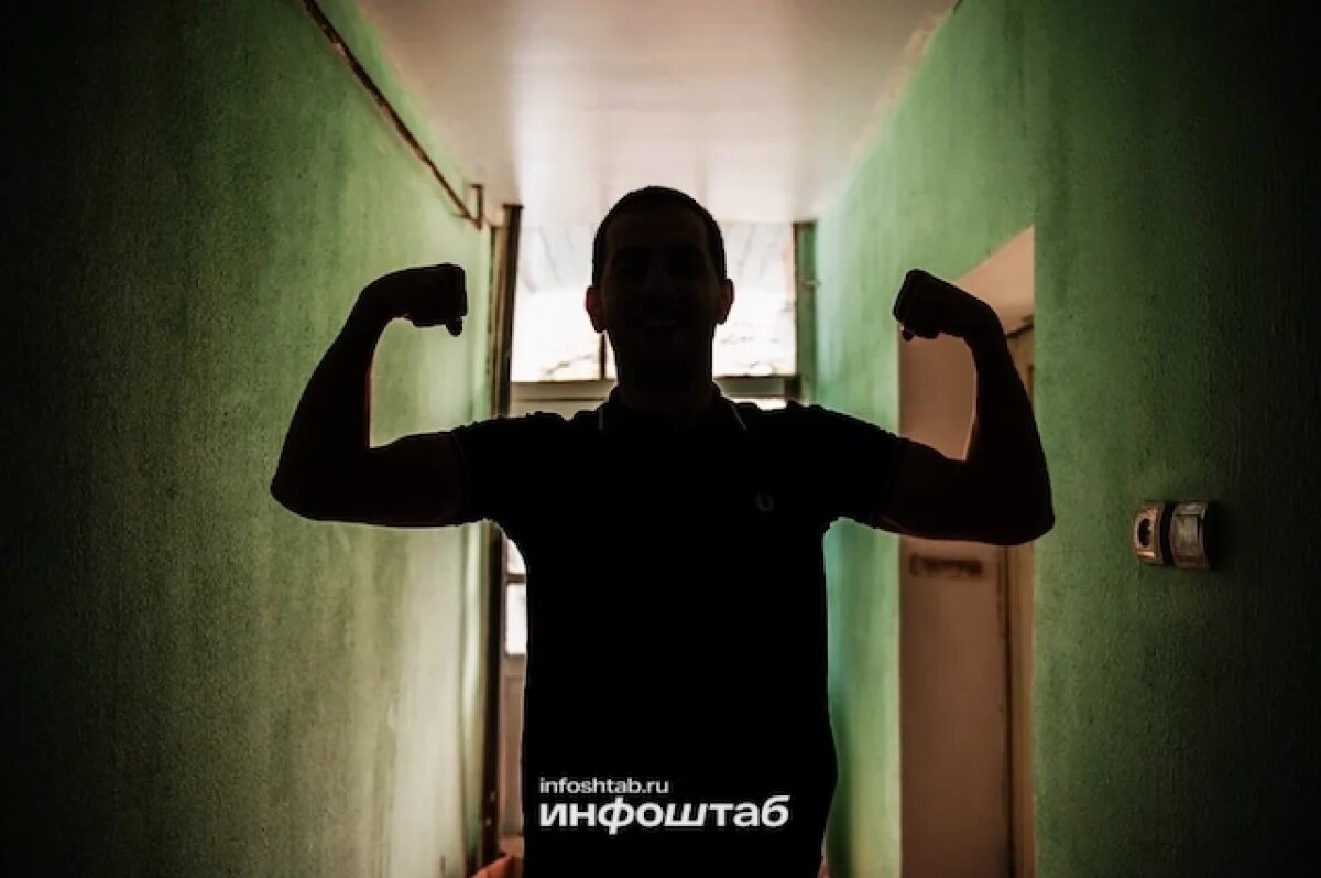    Астраханец с криминальным прошлым пробрался в дом и избил знакомую