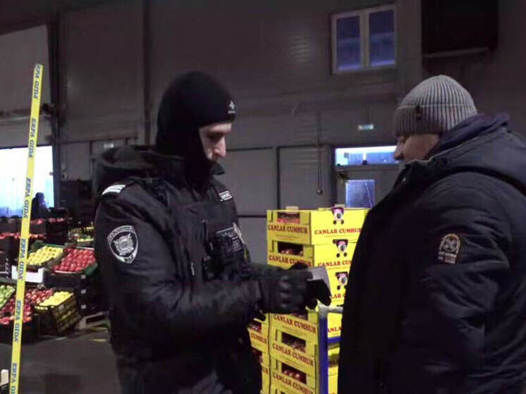     Фото: Скриншот из видео от пресс-службы ГУ МВД России по Санкт-Петербургу и Ленобласти.