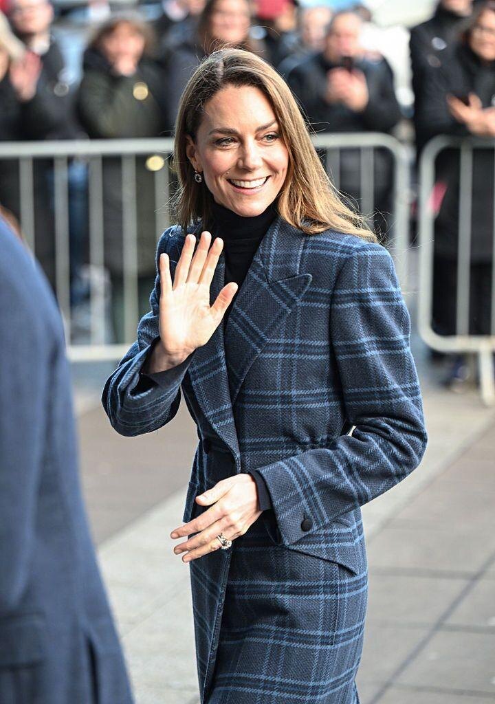    Источник: Getty Images, Samir Hussein | Кейт и Уильям посетили Шотландию.