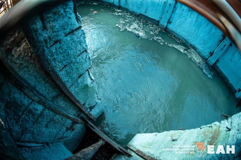    Резервуар с водой