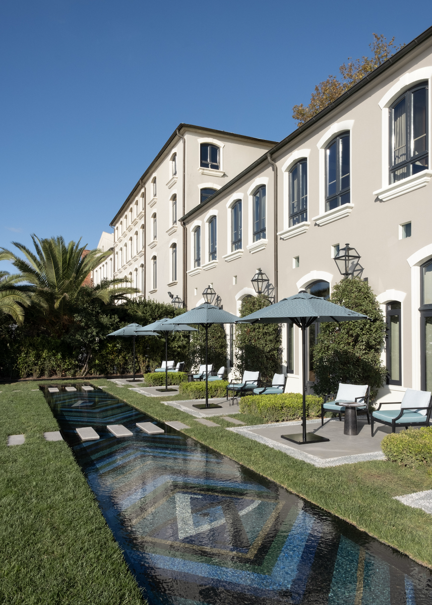     Номера Sumahan Bosphorus с выходом на террасу, примыкающую к Босфору