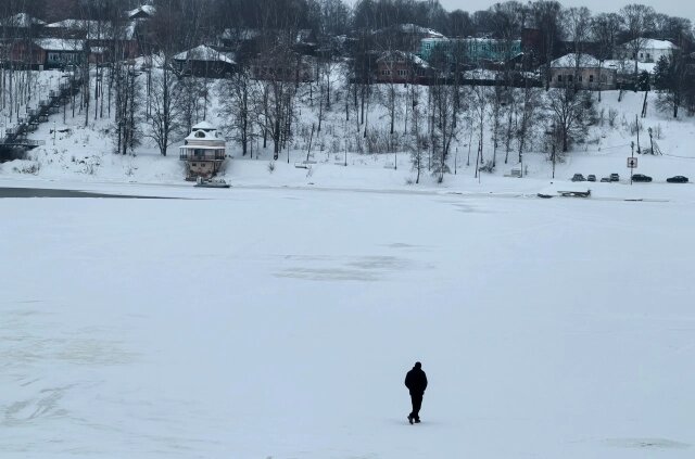    Видно, что лед во многих местах отсутствует. Фото: АиФ/ Анастасия Григорьева