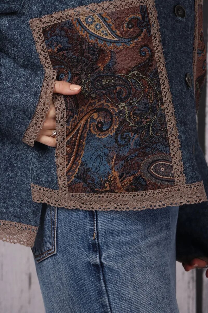 На модели: жакет шерстяной Зара, цвет джинс