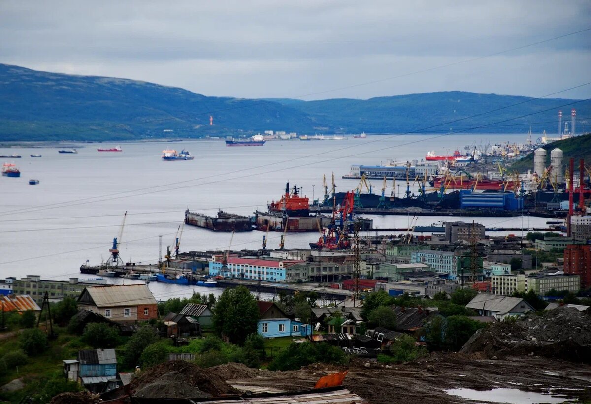 Мурманский порт, Кольский полуостров. Фото: Людмила Романова / GeoPhoto
