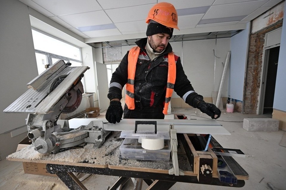    В Ильичевском районе Мариуполя завершается реконструкция школы. Фото: ТГ/Пушилин