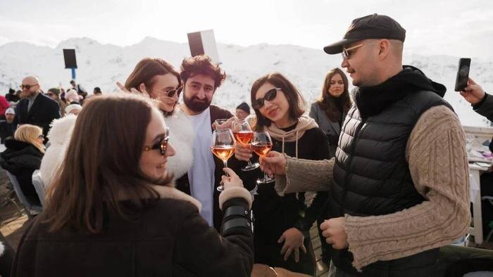 VIP-праздник Rendez-Vous в Куршевеле. Обложка © Telegram / Рандеву с Миевой