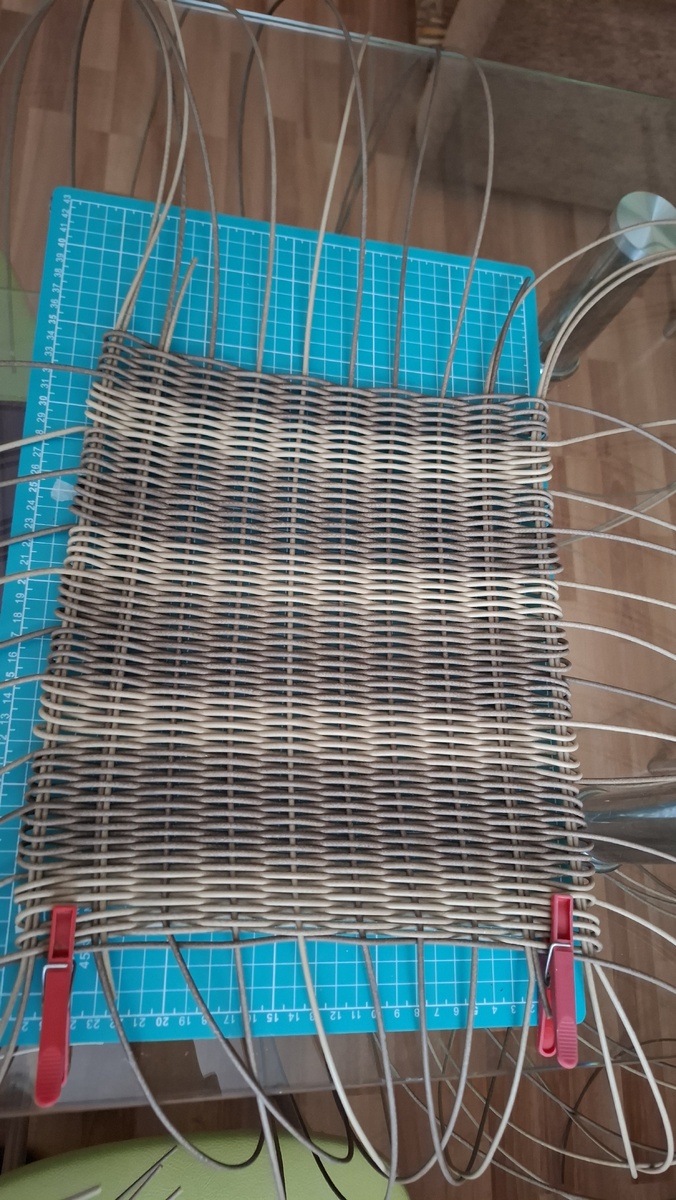 Дно моего будущего короба.