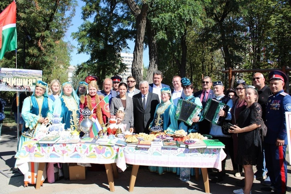    Луганский центр народного творчества отмечает день рождения. ФОТО: ТГ-канал Романа Олексина
