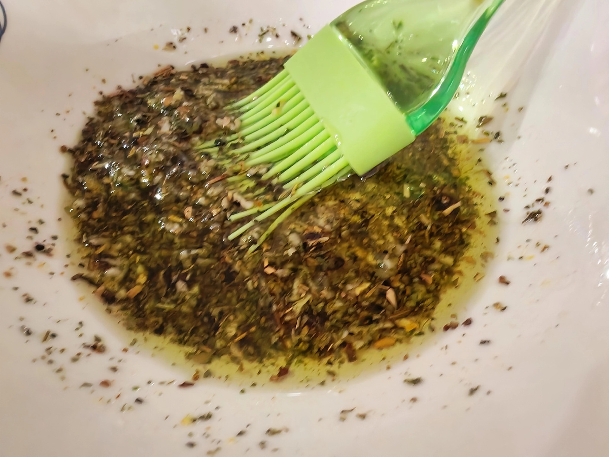 Растительное масло и специи