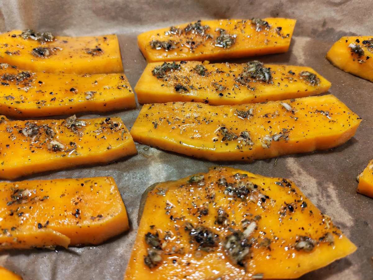 Тыква перед запеканием