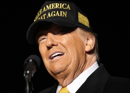     Трамп убеждён, что Бог гордится его деятельностью