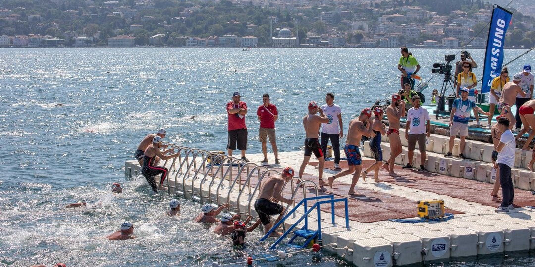 Родители пловца Свечникова летят в Стамбул опознавать найденное в Босфоре тело