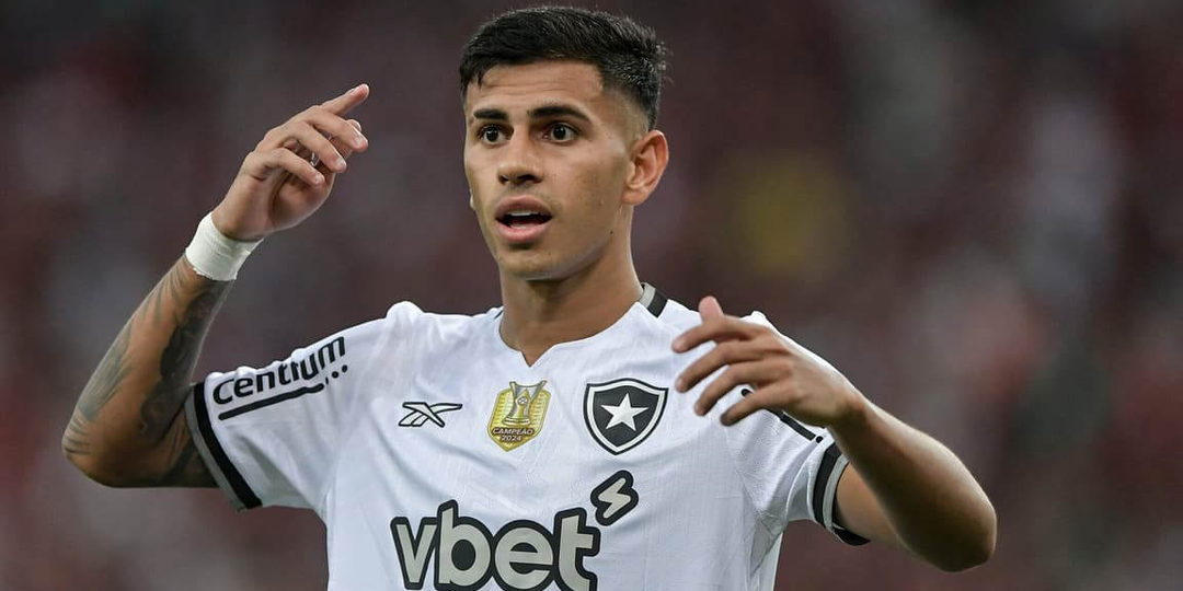 Динамовцы перехватили Давида Рикардо у ЦСКА и Торино!Защитник "Ботафого",хотел в Италию,а оказался в Москве.Обзор бразильской прессы.