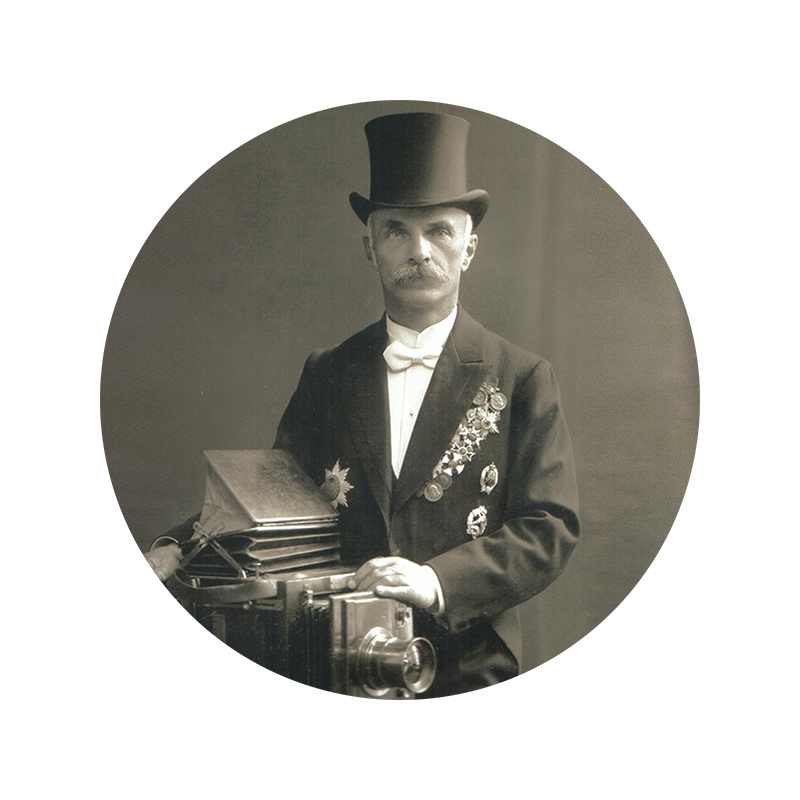 Карл Карлович Булла