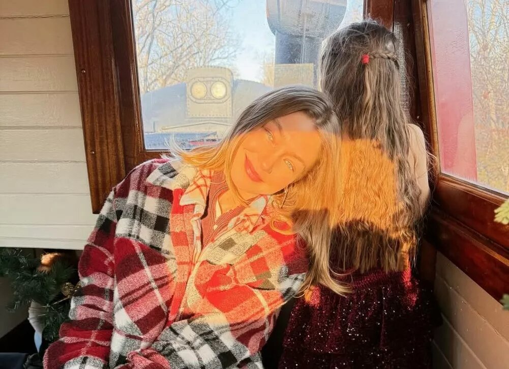    Джиджи Хадид показала фото с 5-летней дочерью