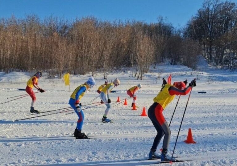    В Бузулуке прошли областные соревнования по лыжным гонкам Антон Пичурин