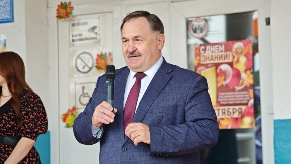 Дали взятку ремонтом крыши: в Красноярском крае задержали зампредседателя Ачинского окружного совета депутатов Сергея Любкина