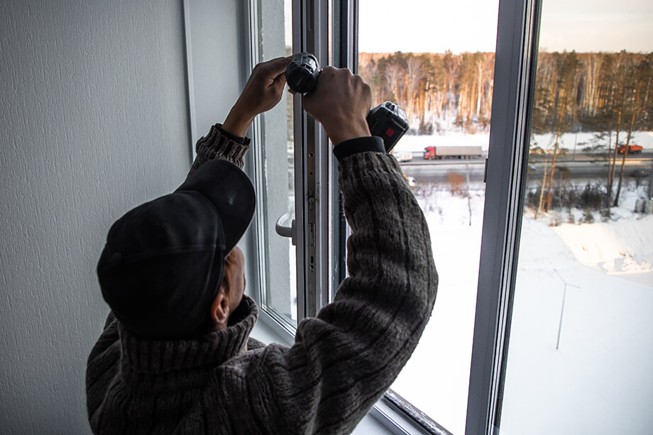 Ожидается, что стоимость материалов и услуг по ремонту квартир продолжит расти. | Фото: Наталья Чернохатова/Octagon.Media
