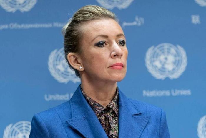 Мария Захарова. Обложка © Shutterstock / FOTODOM / lev radin