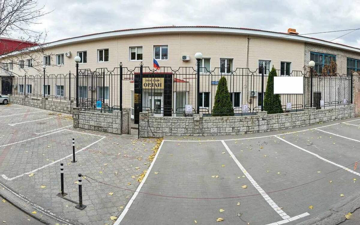    Власти принуждают коммунальную компанию «Орлан» узаконить здание в центре Воронежа Фото – Яндекс.Карты