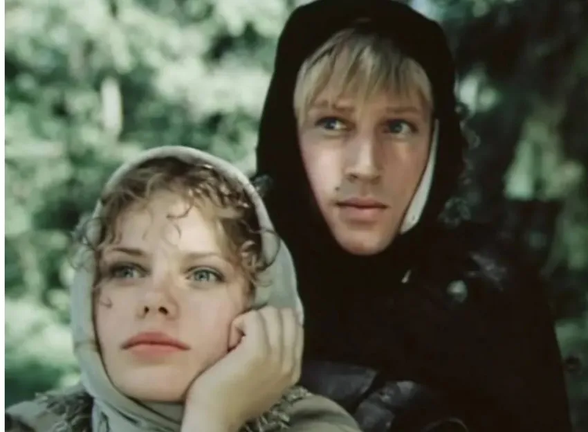 Дмитрий Харатьян и Ольга Машная в фильме «Гардемарины, вперед!», 1987