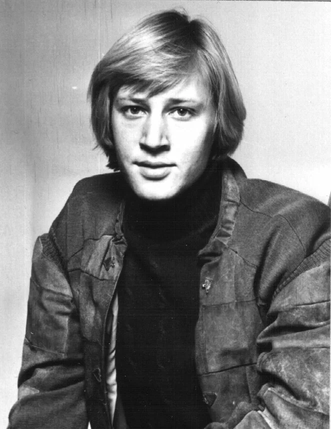 Дмитрий Харатьян