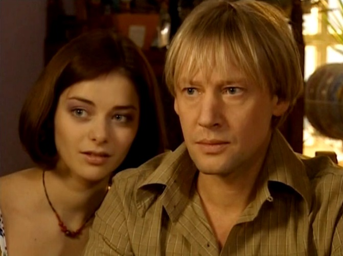 Дмитрий Харатьян и Марина Александрова в сериале «Виола Тараканова. В мире преступных страстей -1», 2004
