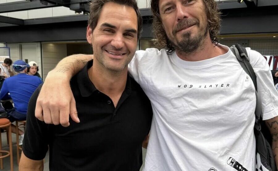    Сафин сделал фото с Федерером