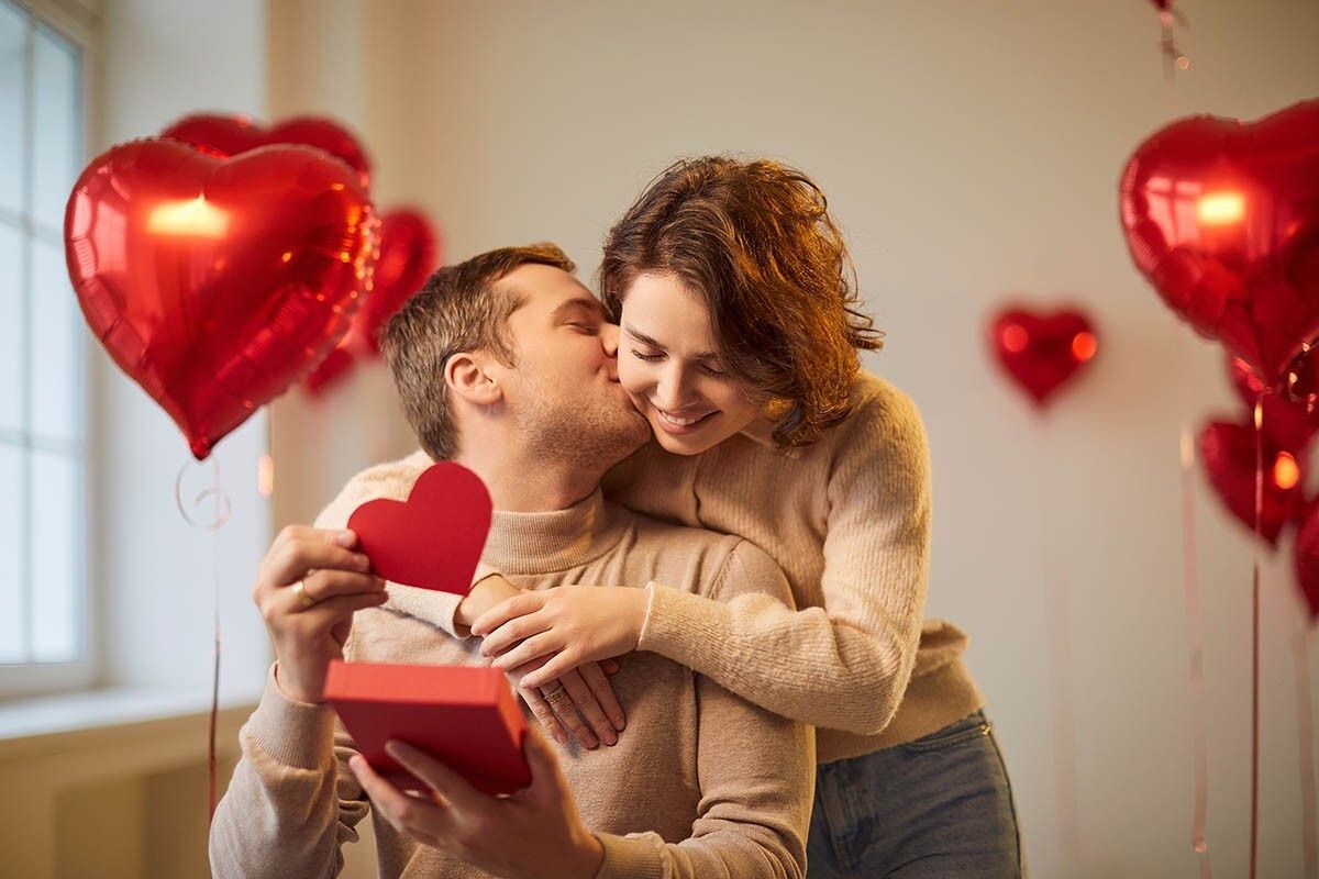 Дарите эмоции в День всех влюбленных. Источник: Studio Romantic / Shutterstock / FOTODOM📷
