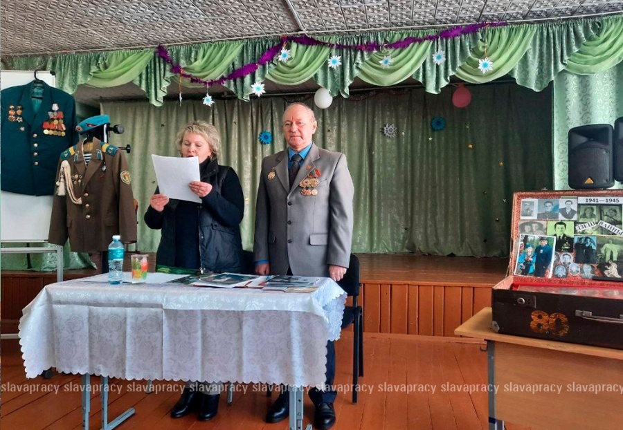     "Музей в чемодане" и офицерские традиции – как прошла встреча с "Патриотами Несвижчины"