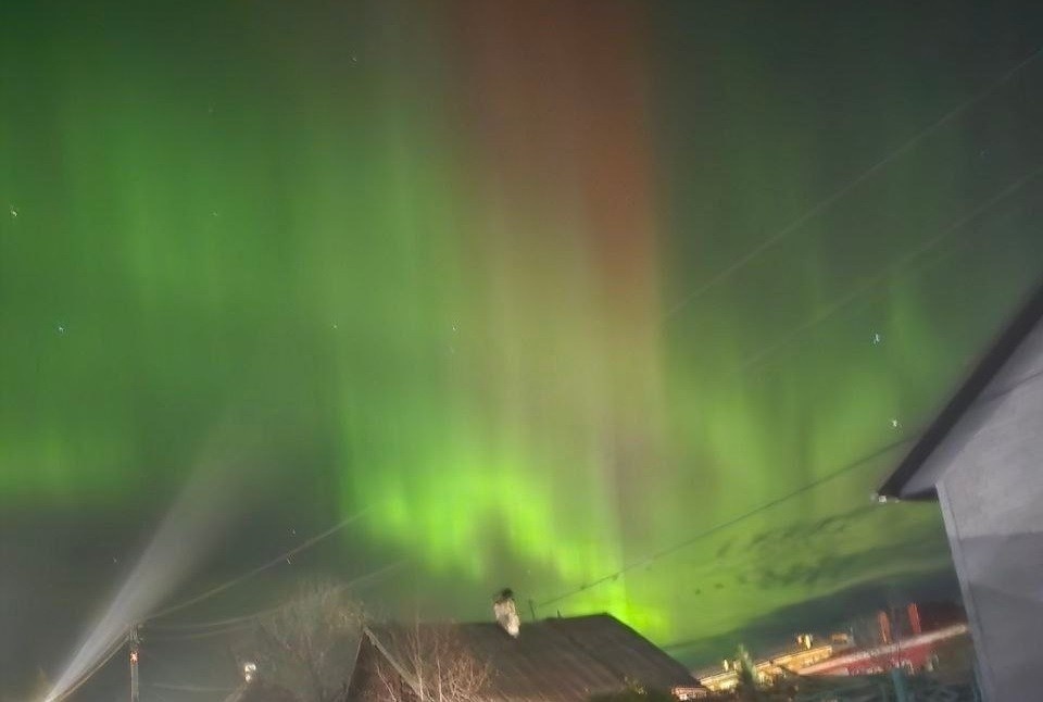    Жители Екатеринбурга наблюдали полярное сияние. Фото: читатель "КП"