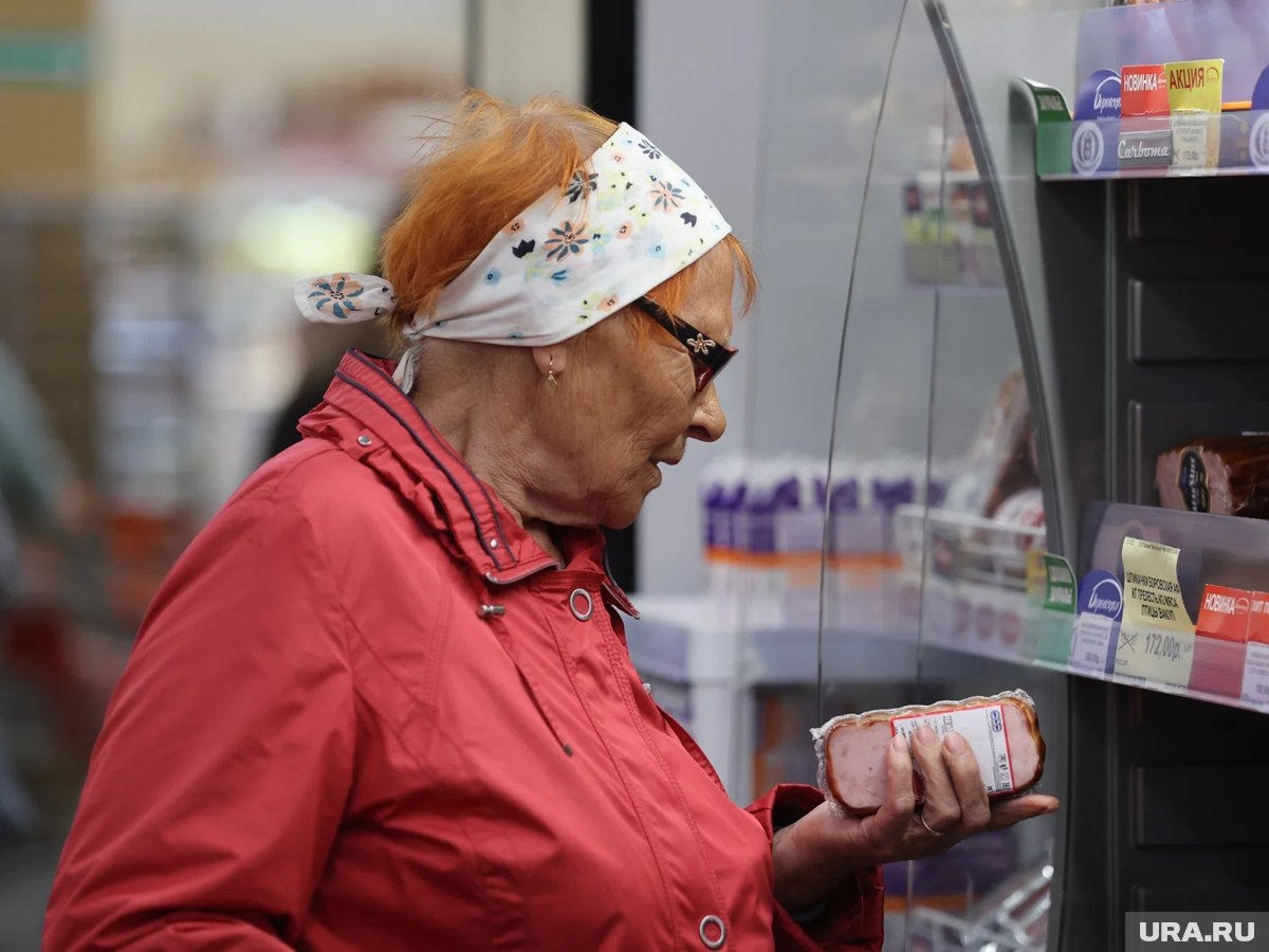     С помощью уменьшения веса товара и объема упаковки производители пытаются сохранять прибыльность