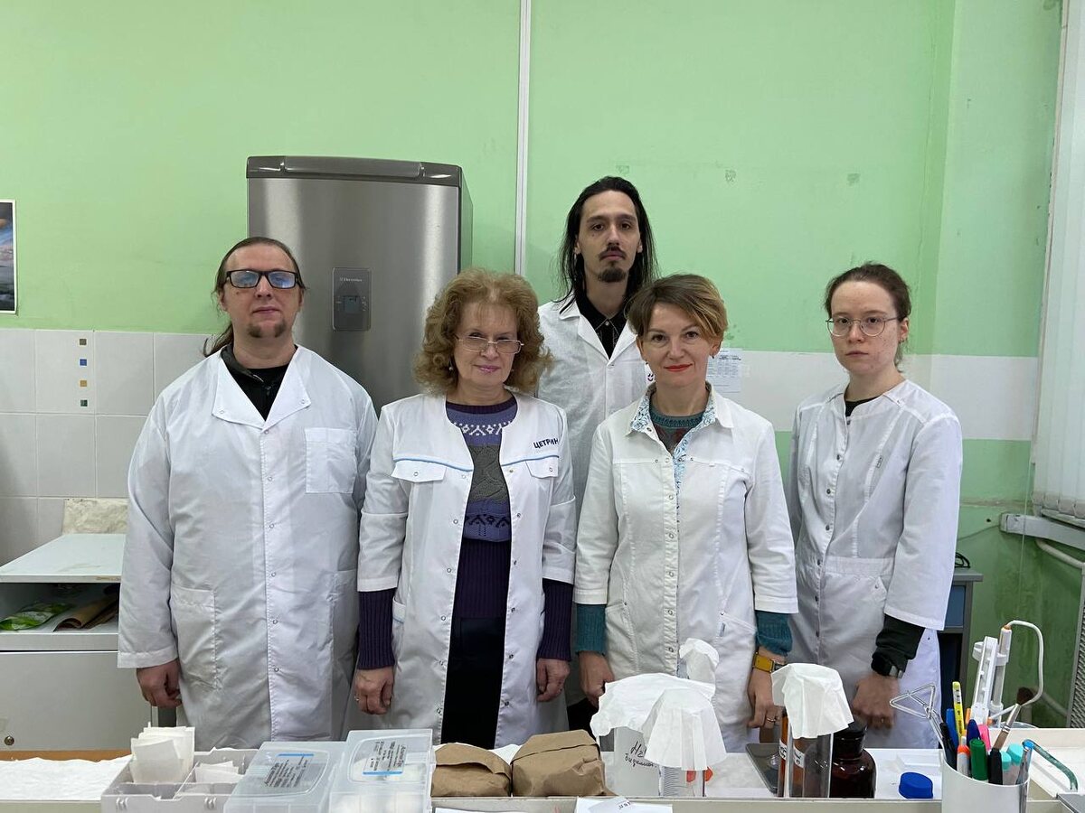 Научный коллектив в лаборатории молекулярной иммунологии Вавиловского университета. Источник: Валентина Федорова и Ольга Ларионова