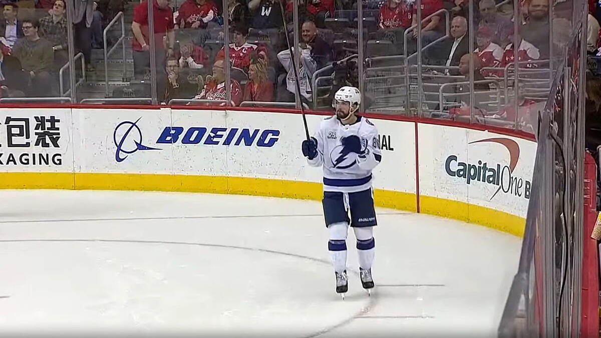    Кадр видео канала vksport.vkvideo.ru/video-230564224_456239038?t=1s