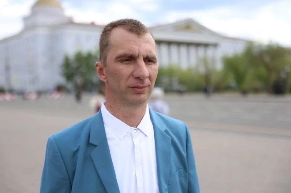    Забайкалец Василий Балагура прошел путь от педагога до военного