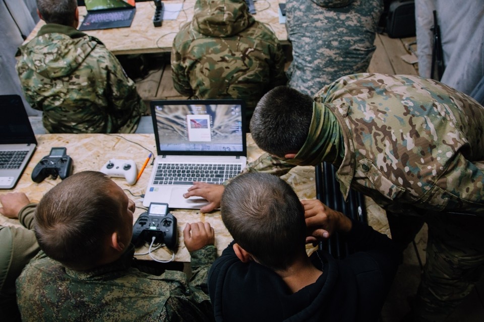    МО РФ гарантирует увольнение операторов БПЛА по истечении срока контракта Григорий КУБАТЬЯН