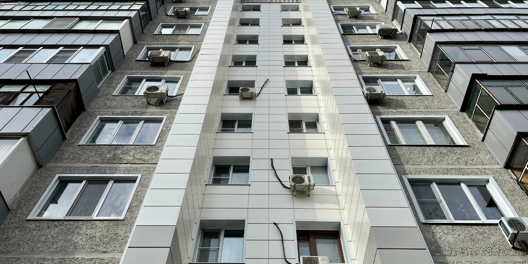 Фасады липецких домов советской эпохи обретают современный облик