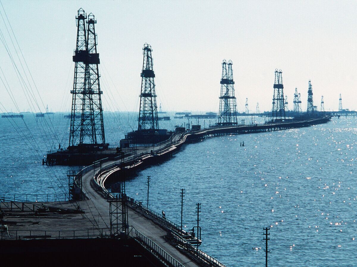    Нефтяные вышки на Каспии. Архивное фото© РИА Новости . РИА Новости