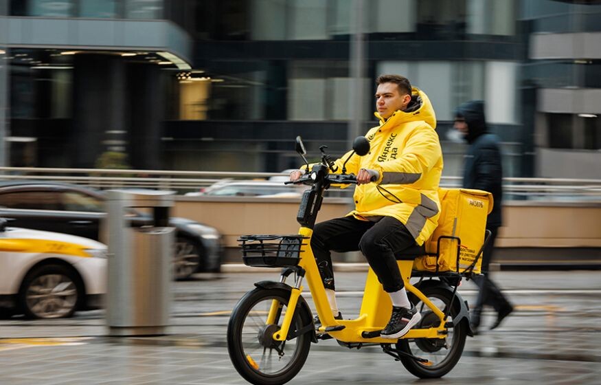    Дептранс Москвы разрабатывает федеральный реестр курьеров с обязательным учетом и геолокацией
