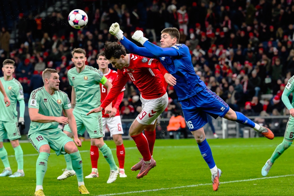    Виктор Гончаренко попробует попасть с белорусами на чемпионат Европы - 2028. Квалификация стартует в марте 2027 года. / Фото: IMAGO / Michael Barrett Boesen / ТАСС