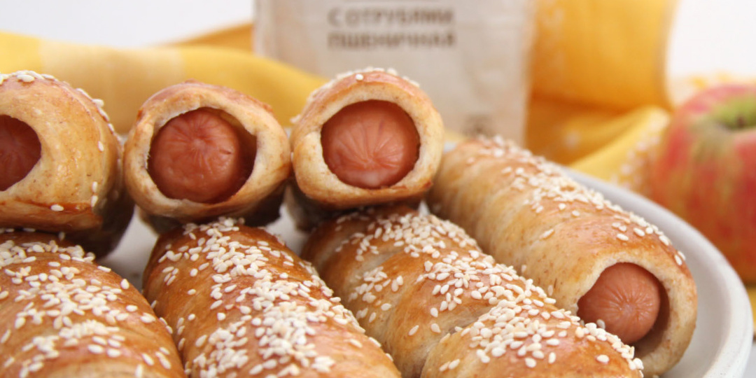 Сосиски в тесте из муки с отрубями