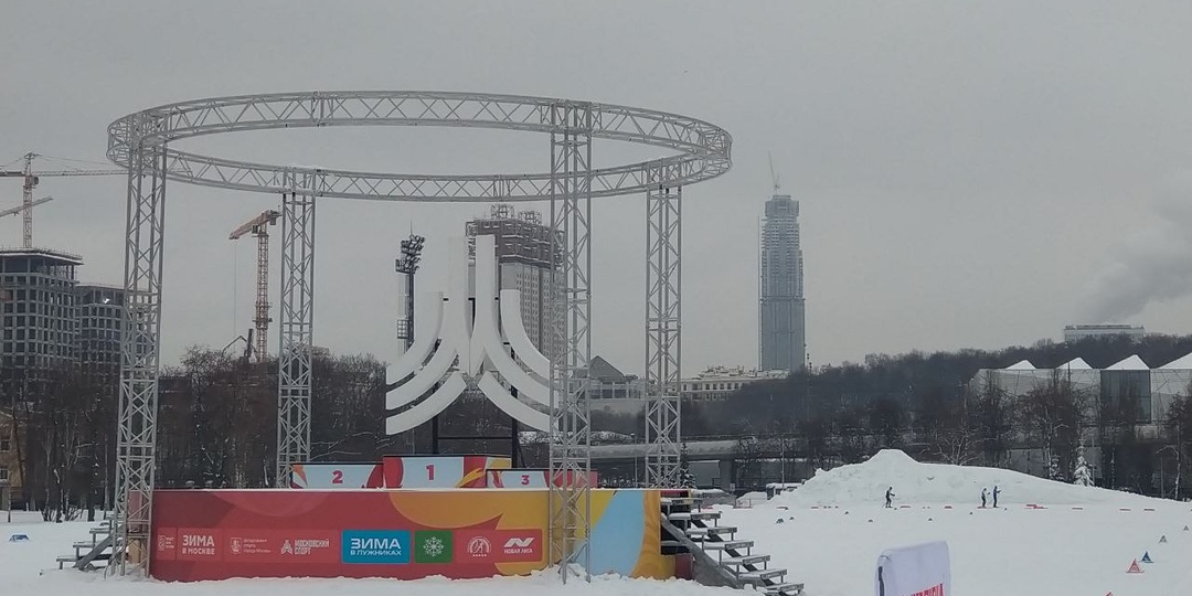 Где в Лужниках покататься на лыжах?